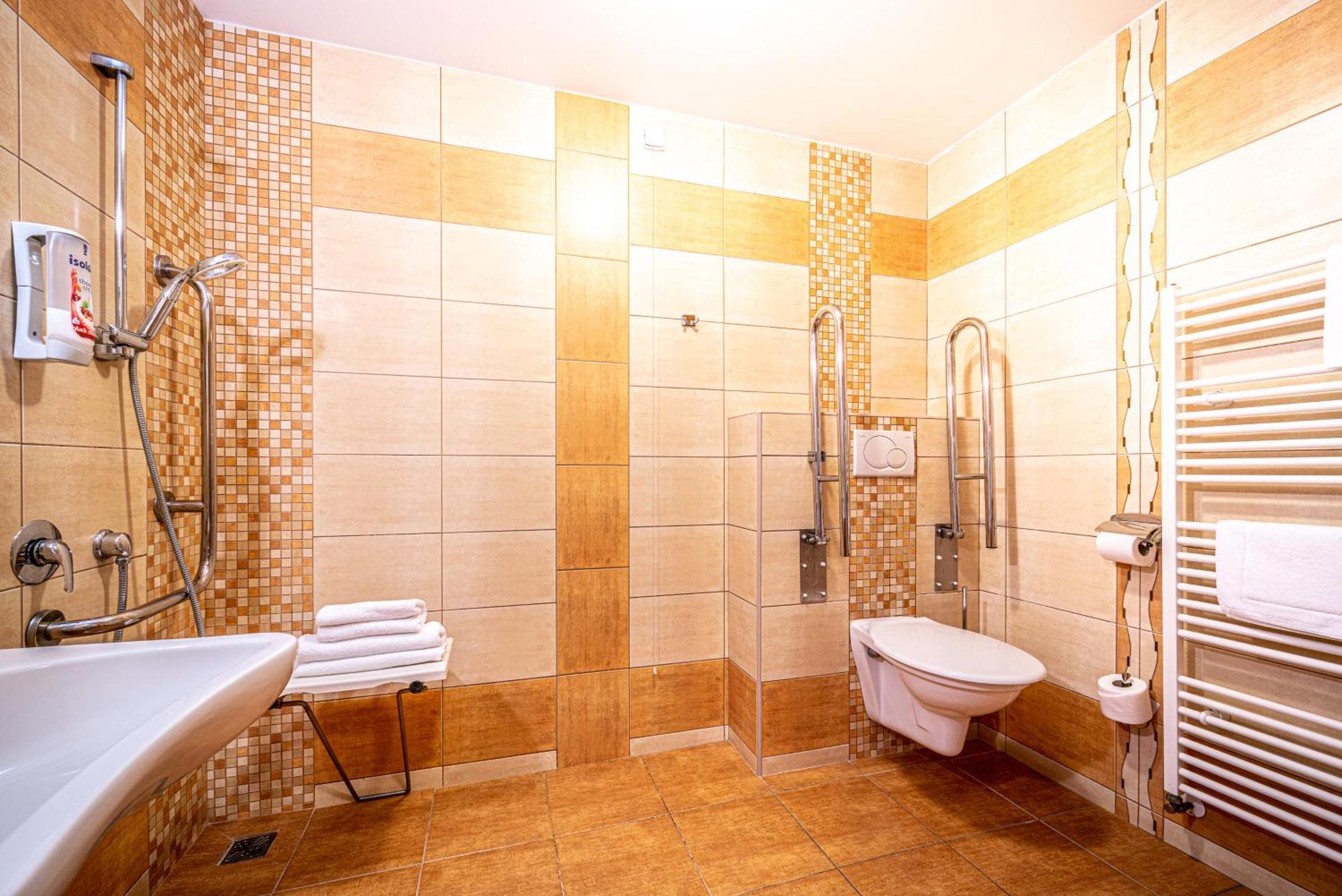 Hotel Sepetna ออสตราวิเซ ภายนอก รูปภาพ